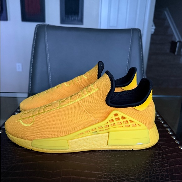 Pharrell x Adidas NMDs Yellow - Picture 2 of 6